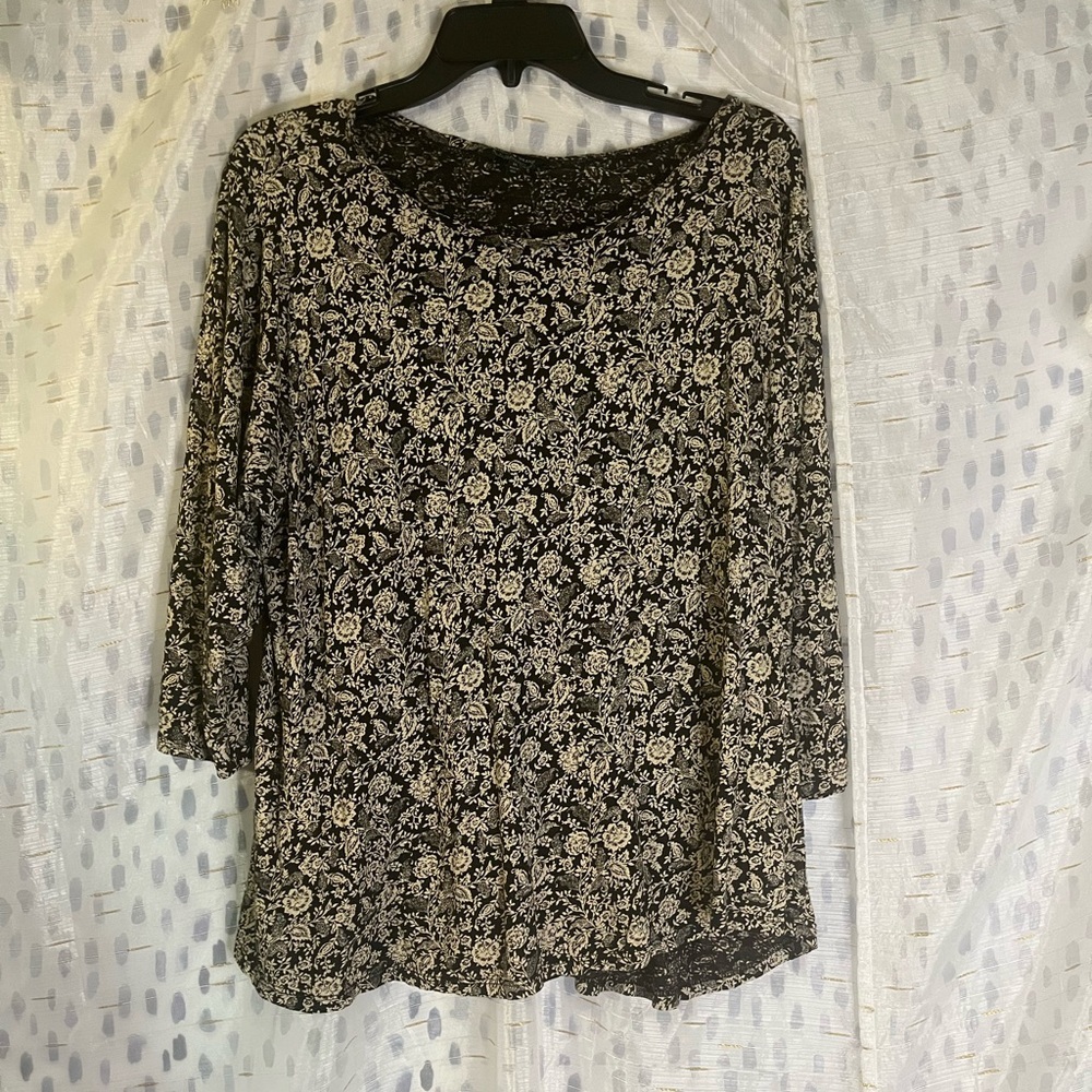 Lucky Brand Women’s top Size 1X. D1